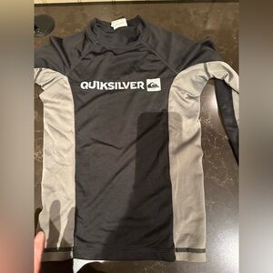 Quiksilver Boys SIZE 8 Youth Medium Black Grey Mock Neck Athletic Board …